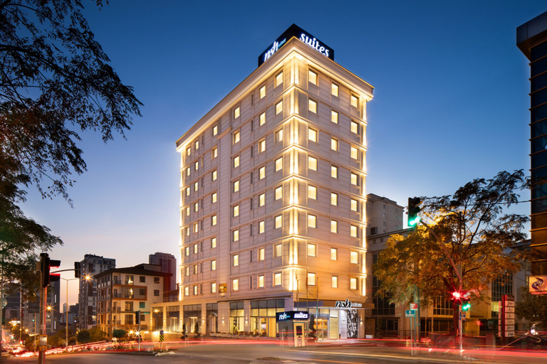 Exterior & Views 2, Nish Palace Exclusive Suites, Atasehir