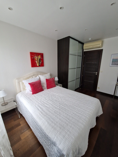 Bedroom 4, Villa Castoria, Yvelines