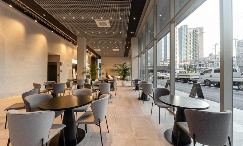 Others 2, Hotel Noblion, Pohang
