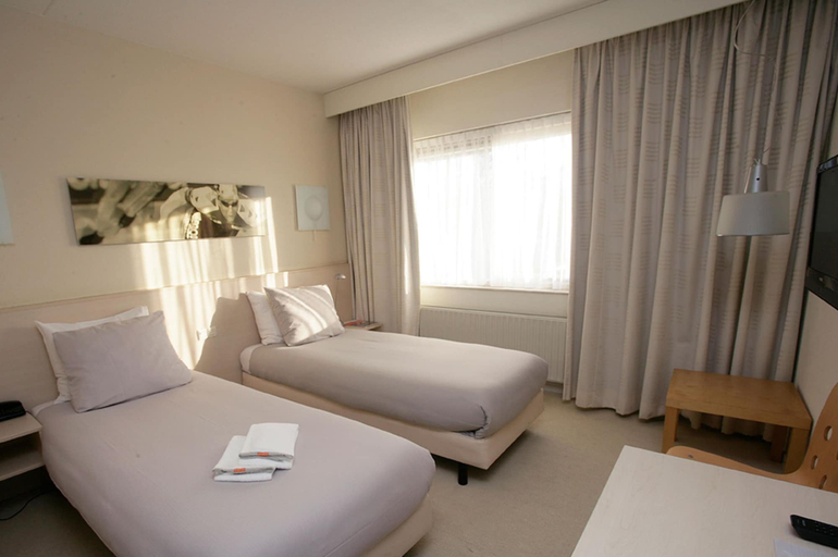 Bedroom 2, Hotel Papendal, Arnhem