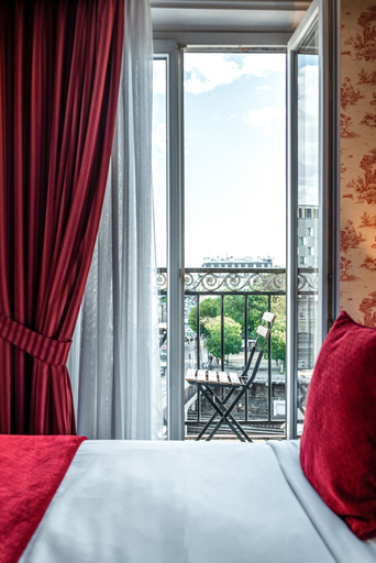 Bedroom 3, Maison Eugenie, Paris
