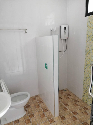 Bathroom 5, Koh Chang Pukdee Resort, Koh Chang