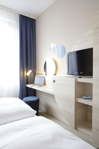 Bedroom 4, Leonardo Smart Hotel Berlin City East, Berlin