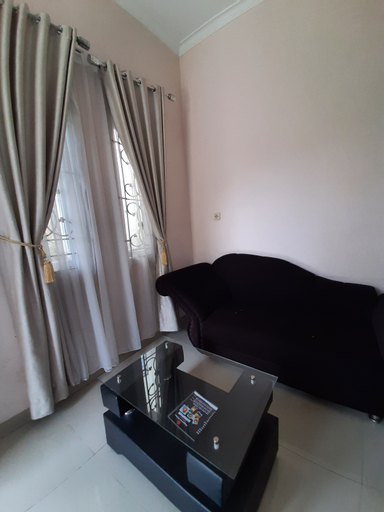 Bedroom 2, Singgasana Cipelah Syariah_The Origin, Garut