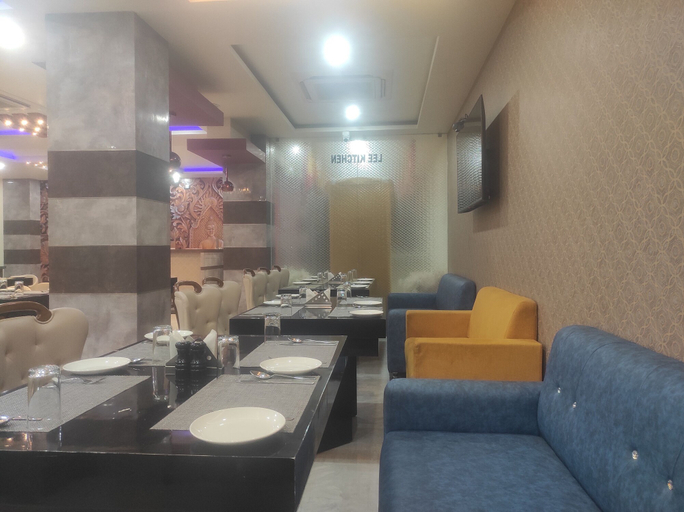 Food & Drinks 4, Lee Palace Hotel, Sonitpur