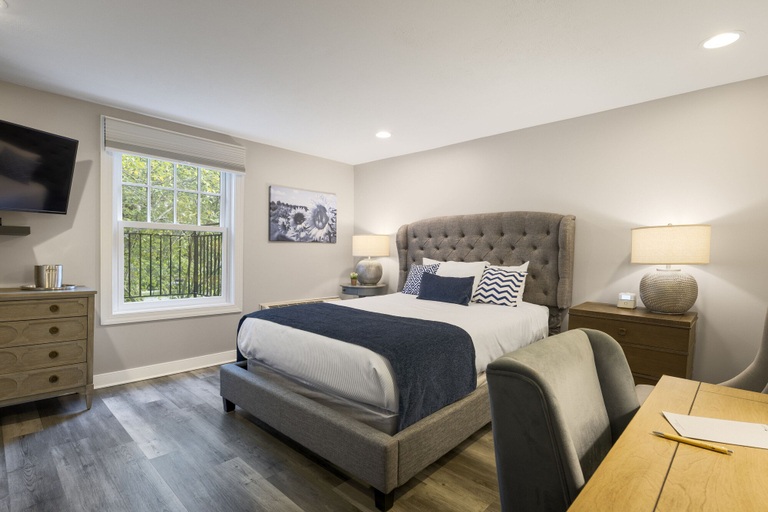 Bedroom 3, Airlie Hotel, Fauquier