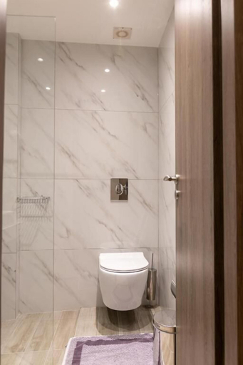 Bathroom 5, New Amaryllis Hotel, Attica
