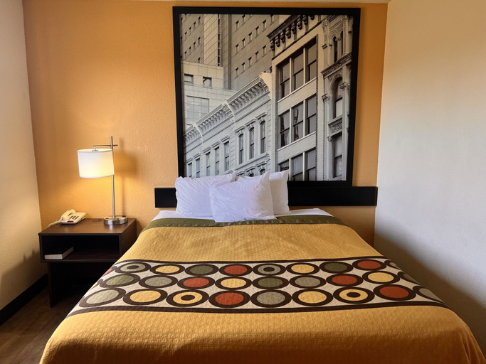 Bedroom 4, Super 8 by Wyndham Elizabethtown, Hardin