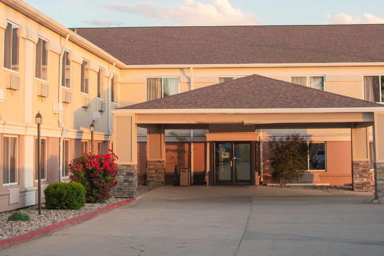 Exterior & Views 1, Comfort Inn Sioux City South, Woodbury