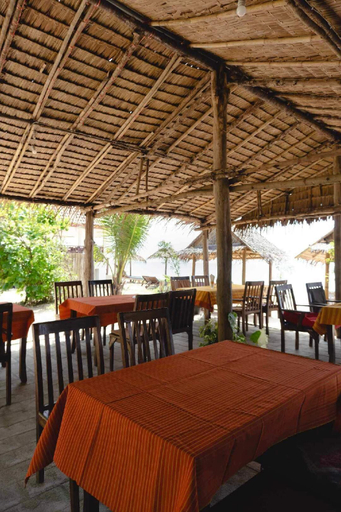 Food & Drinks 4, Pranee Beach Bungalows, Takua Pa