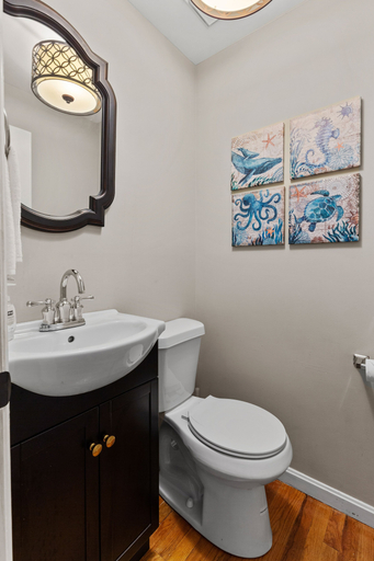 Bathroom 3, Welcoming Lafayette Square Home - JZ Vacation Rentals, Saint Louis