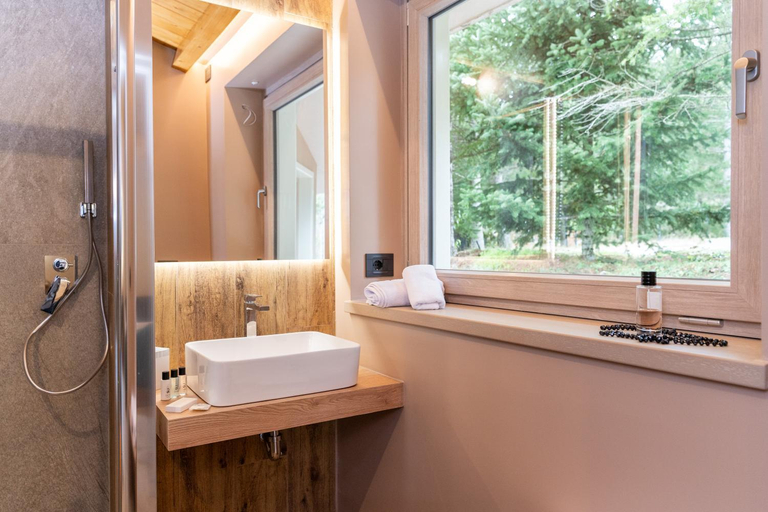 Bathroom 5, Villa dei Larici, Cosenza