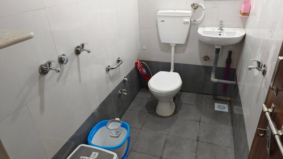 Bathroom, Sukoon The Legacy, Ujjain