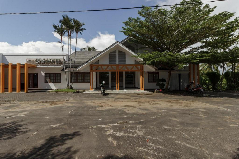 Exterior & Views 1, RedDoorz @ Pantai Panjang Bengkulu, Bengkulu