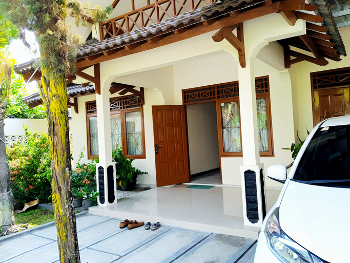 Exterior & Views 5, Penginapan Prambanan TRISAN, Sleman