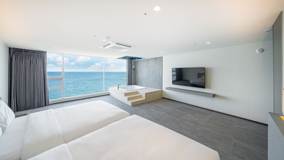 Bedroom 3, Sharp & Flat Hotel, Pohang