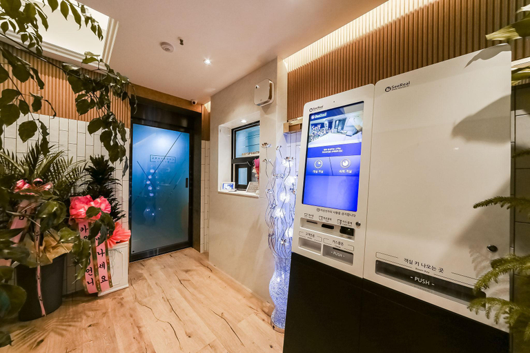 Interior view 5, Daegu Bollidong Choeyang, Buk