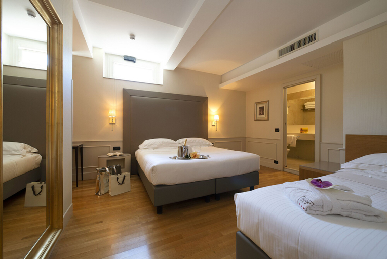 Bedroom 4, Hotel Fenice Milano, Milano