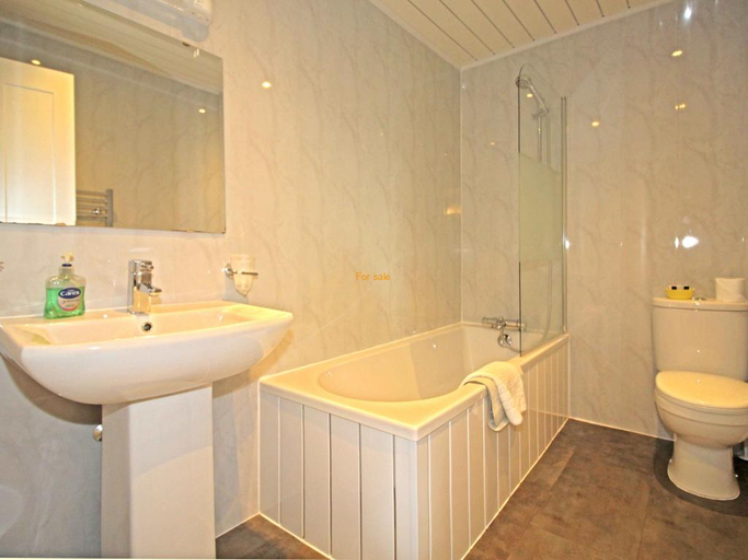 Bathroom, Tingle Creek Hotel, Highland