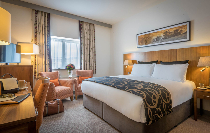 Bedroom 4, Clayton Hotel & Leisure Club Sligo