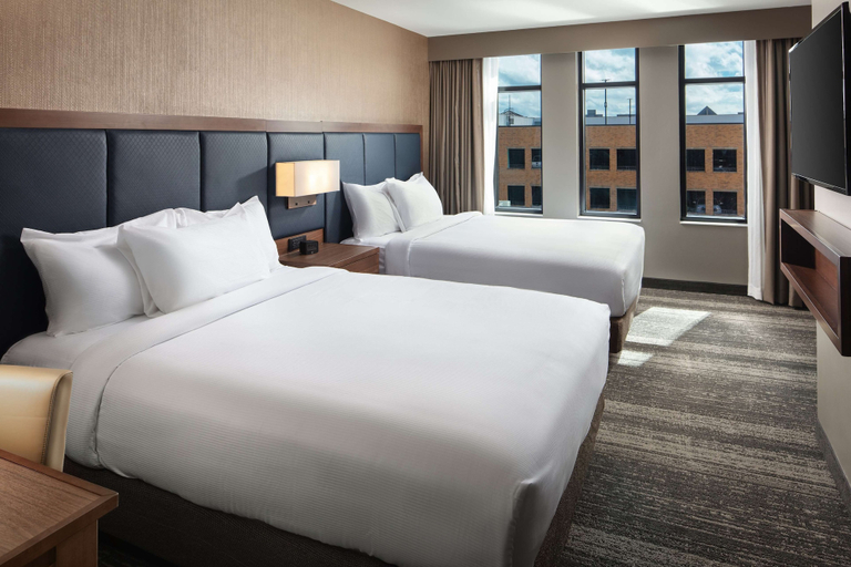 Bedroom 4, Embassy Suites by Hilton South Bend at Notre Dame, Saint Joseph