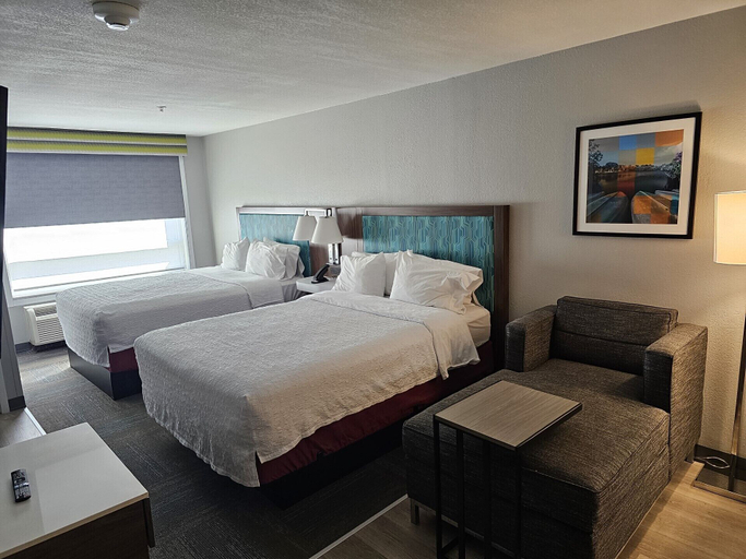 Bedroom 2, Hampton Inn Weston Ft. Lauderdale, Broward