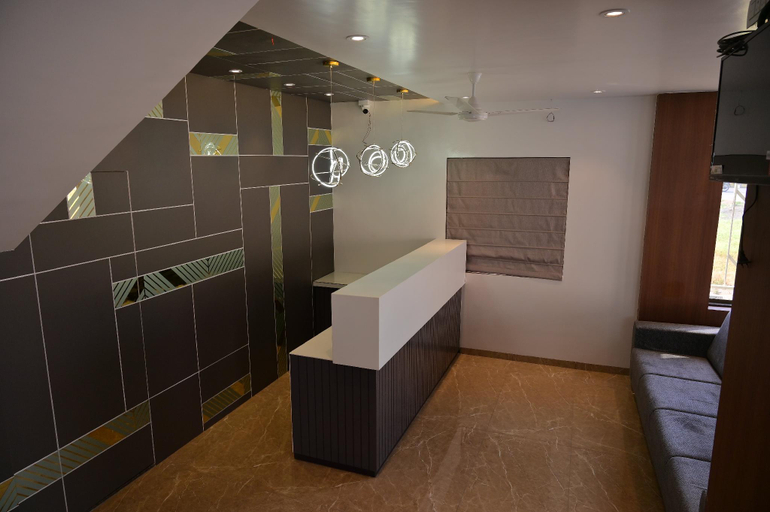 Public Area 2, HOTEL D SQUARE, Ahmadnagar