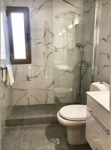 Bathroom 3, sanidiamonds, Central Macedonia