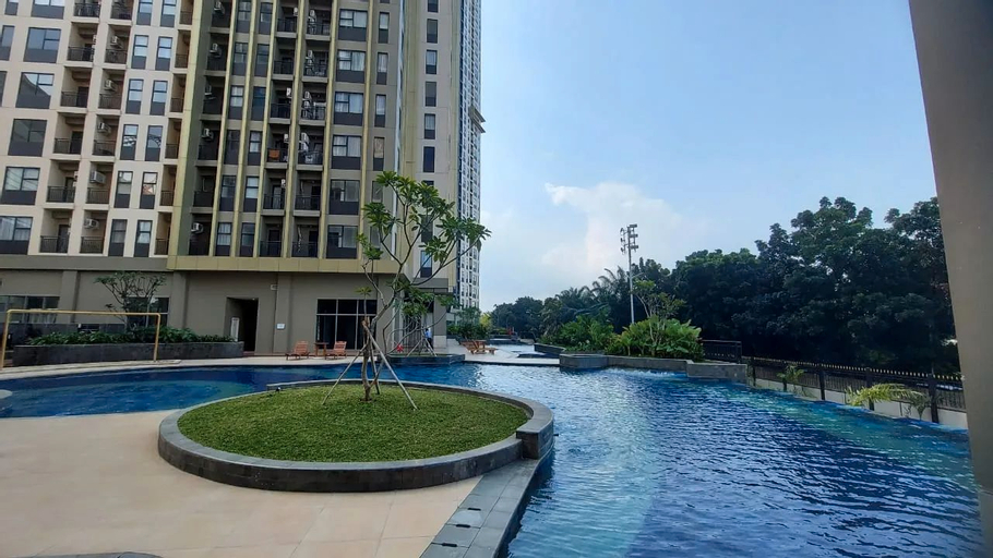 Exterior 4