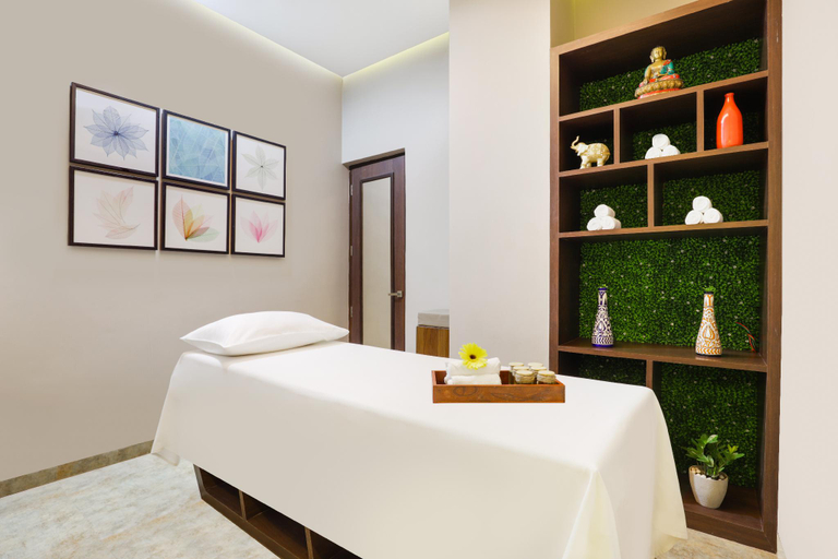 Bedroom, Lemon Tree Hotel, Hubli, Dharwad