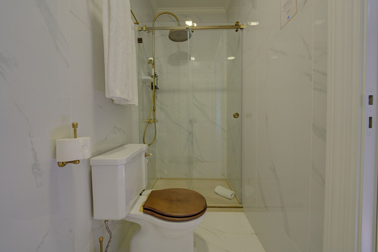 Bathroom 5, Palácio das Especiarias, Lisbon