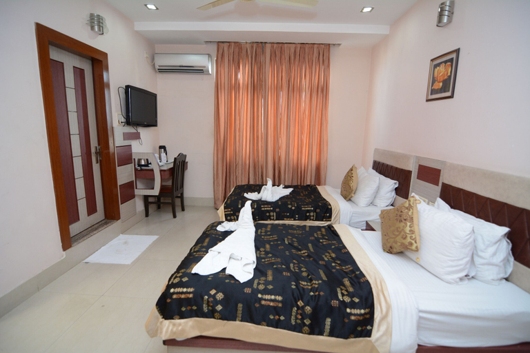 Bedroom 2, Hotel Royal Highness, Tinsukia