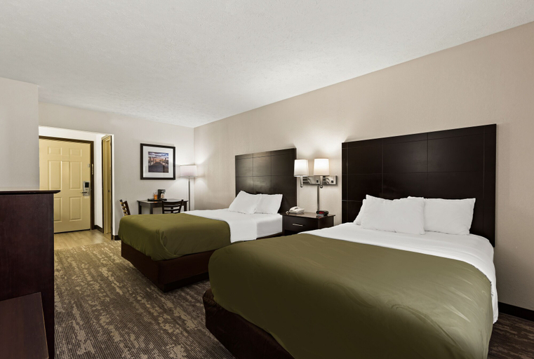 Bedroom 4, Quality Inn Traverse City, Grand Traverse