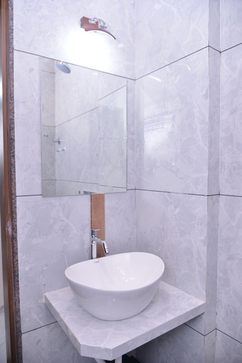 Bathroom 3, HOTEL D SQUARE, Ahmadnagar