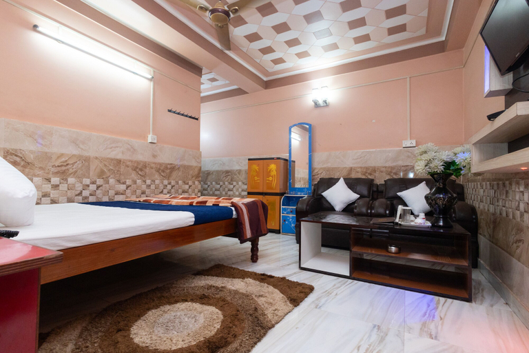 Bedroom 2, RAJA HOTEL AND LODGE, Pashchim Medinipur
