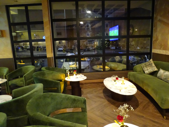 Food & Drinks 5, Comfort Inn Suites Riyadh, Riyadh