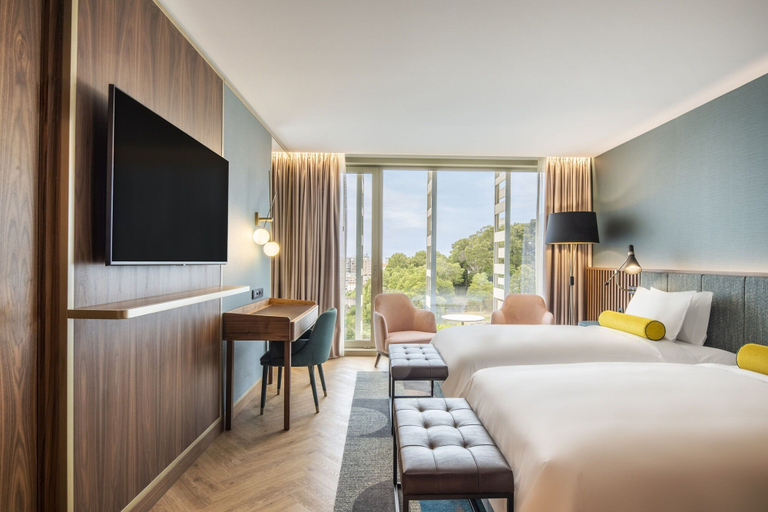 Bedroom 3, Renaissance Porto Lapa Hotel, Porto