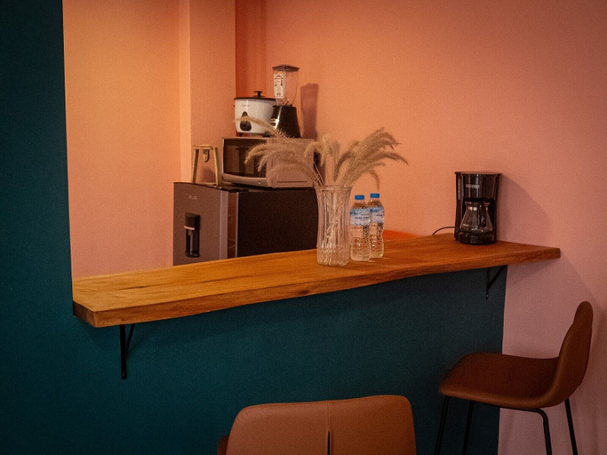 Others 5, Lolas Hostal, San José