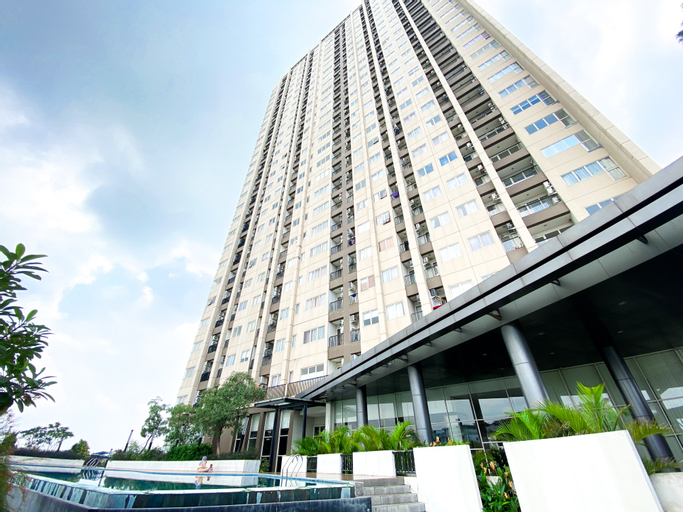 Exterior 9