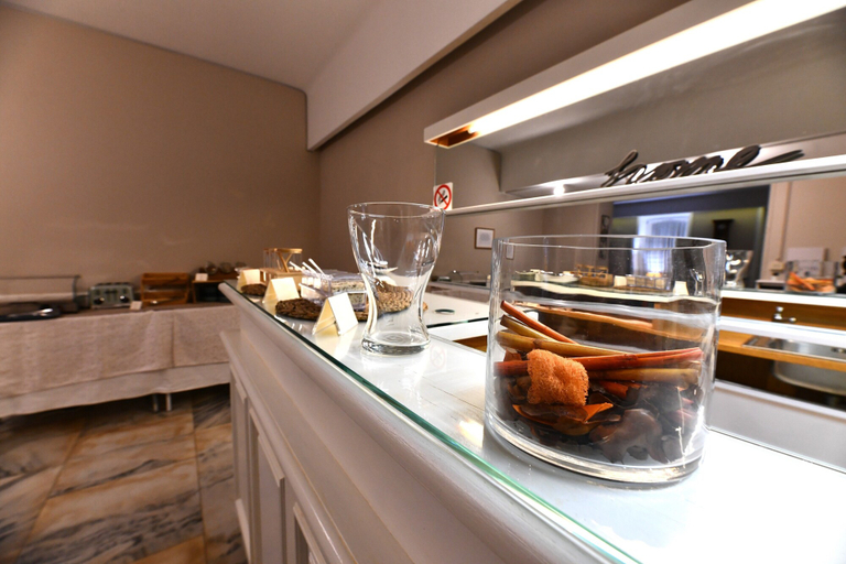 Food & Drinks 5, Hotel Bristol, Trieste