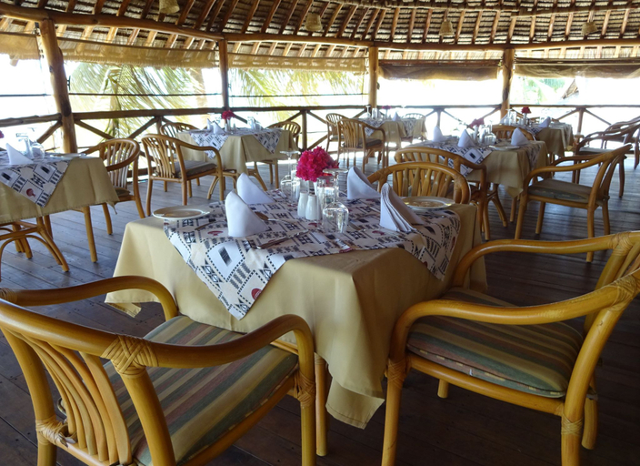 Food & Drinks 4, Barry's Beach Resort, Pangani
