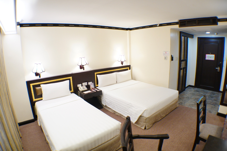 Bedroom 26