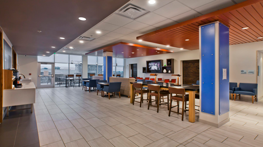 Food & Drinks 4, Holiday Inn Express & Suites GREEN RIVER, Emery