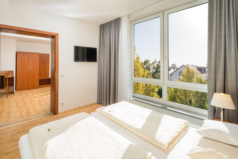 Bedroom 4, Hotel Meridian - Landshut, Landshut