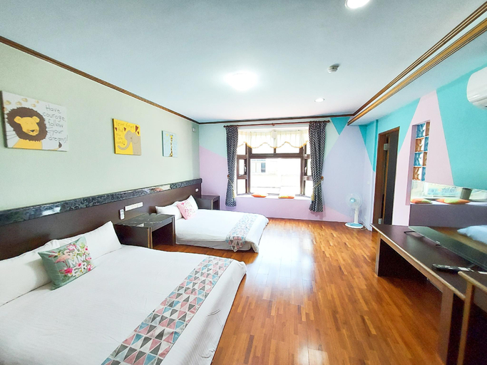 Others 4, Castle B & B, Pingtung