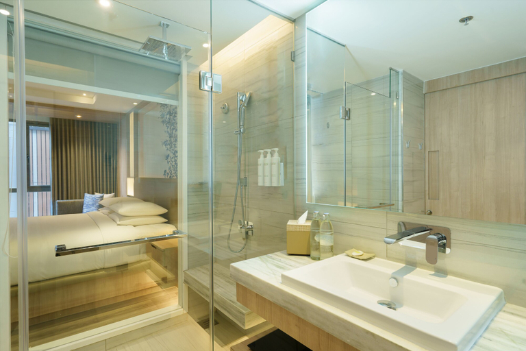 Bathroom 5, Courtyard By Marriott North Pattaya, Pattaya