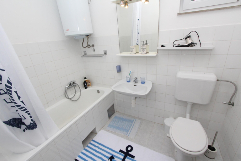 Bathroom 3, Apartment Rokov, Rovinj