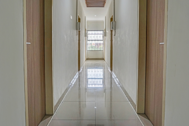 Public Area 5, Oyo 91812 Nh Kost Syariah, Bojonegoro