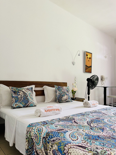 Bedroom 4, Hotel Ambatoloaka, Diana