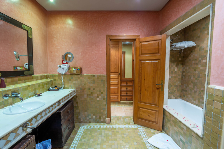 Bathroom 3, The Pavillon du Golf, Marrakech